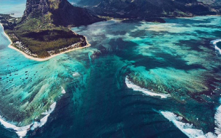 An Unusual Formation in the Ocean Underwater Waterfall 98 An Unusual Formation in the Ocean Underwater Waterfall
