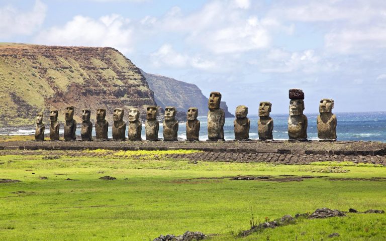 Easter Island, Mysterious in the Middle of the Ocean 15 Easter Island Mysterious in the Middle of the Ocean