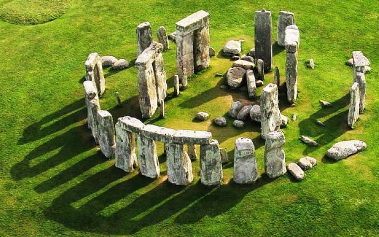 Giant Stones That Science Can't Solve Stonehenge 31 Giant Stones That Science Cant Solve Stonehenge