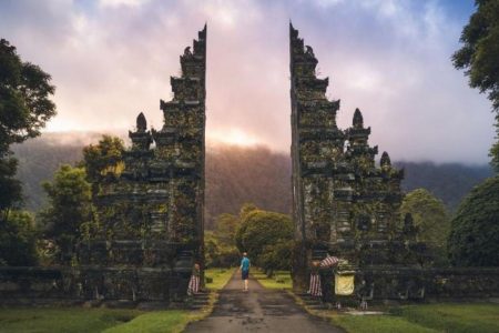 Handara, Gateway to Heaven - Explorer 267 Handara Gateway to Heaven Explorer
