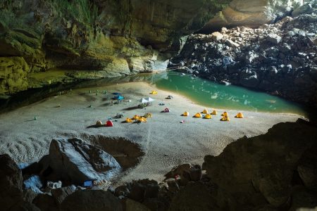Hang Son Doong and Its Mysteries, Cave Opening to a New World 221 Hang Son Doong and Its Mysteries Cave Opening to a