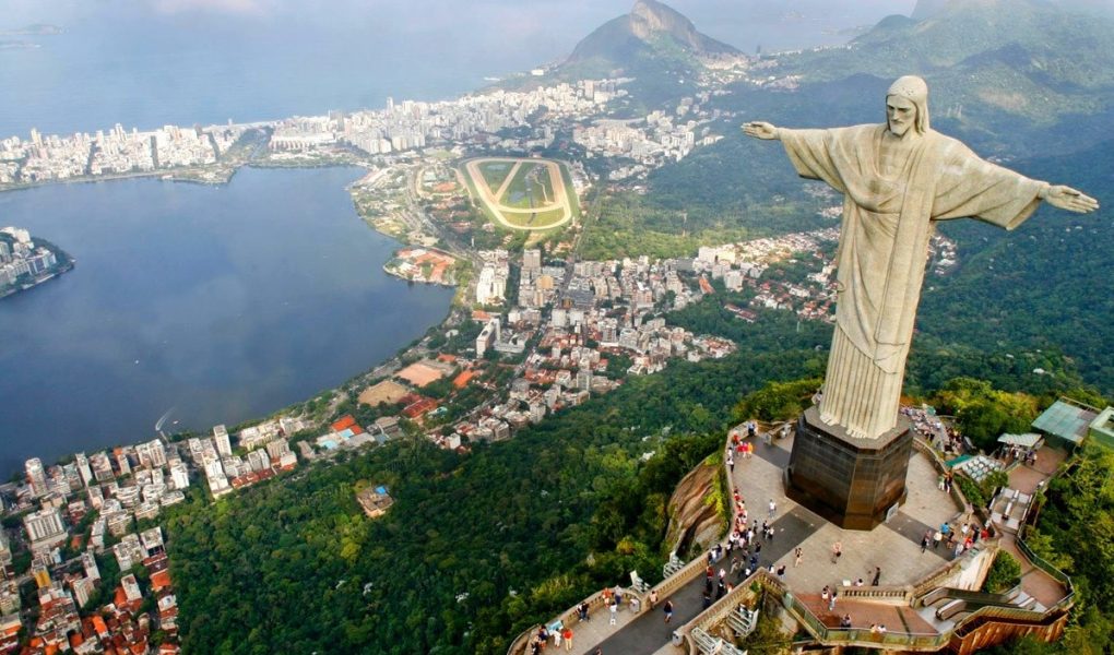 Has the Statue of Christ the Redeemer Achieved Its Purpose? 1 Has the Statue of Christ the Redeemer Achieved Its Purpose