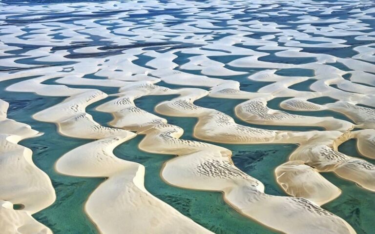 Lençois Maranhenses National Park with Extraterrestrial Landscape 245 Lencois Maranhenses National Park with Extraterrestrial Landscape