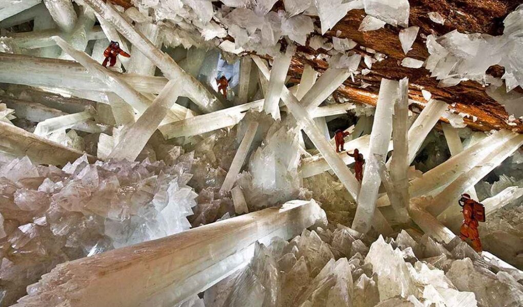 Mexico's Deadly Giant Crystal Cave 1 Mexicos Deadly Giant Crystal Cave