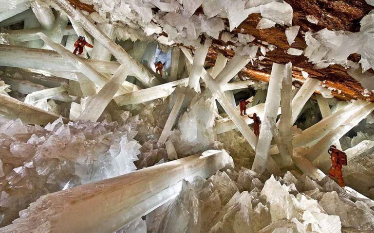 Mexico's Deadly Giant Crystal Cave 198 Mexicos Deadly Giant Crystal Cave