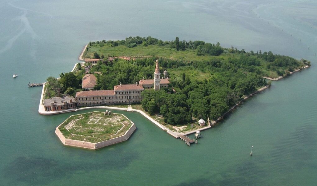 Poveglia, the island of death where thousands of people were burned 1 Poveglia the island of death where thousands of people were