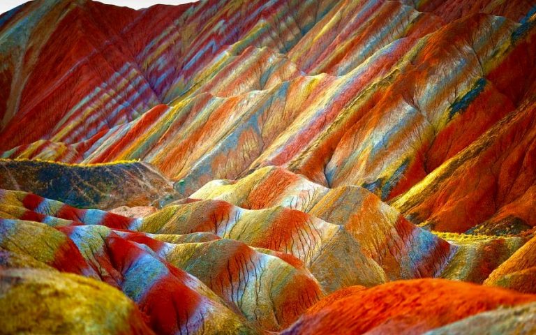 Rainbow Mountains with Dazzling Colors 166 Rainbow Mountains with Dazzling Colors