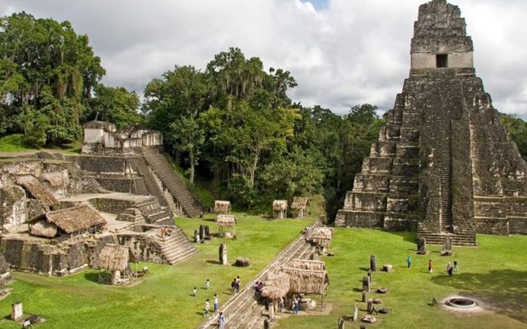 The Interesting Lives of the Mayans Known for their Prophecies 25 The Interesting Lives of the Mayans Known for their Prophecies