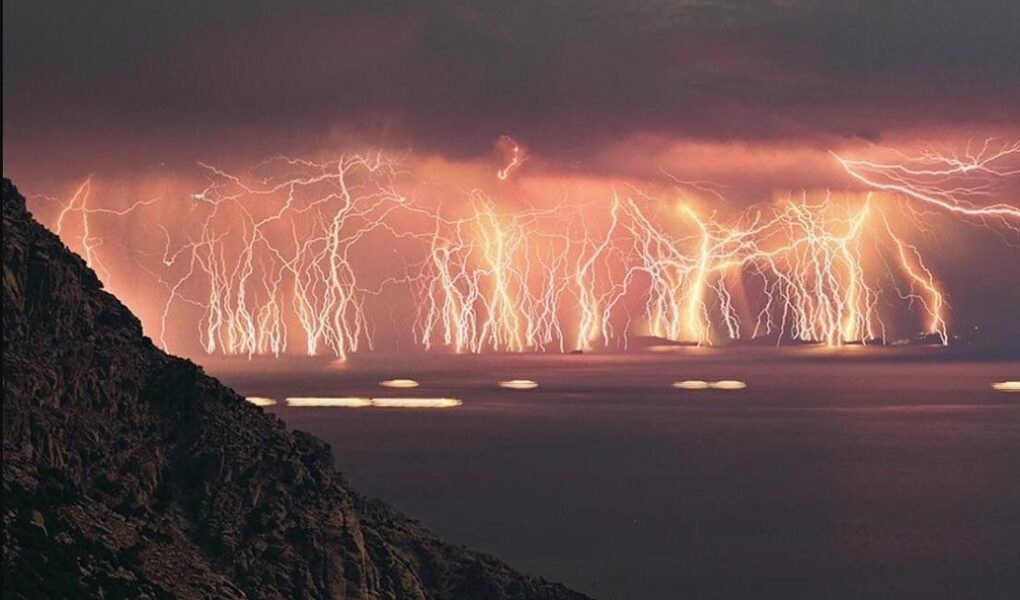 Lake Maracaibo with 280 lightning strikes per hour 1 Lake Maracaibo with 280 lightning strikes per hour