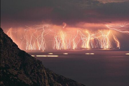 Lake Maracaibo with 280 lightning strikes per hour 68 Lake Maracaibo with 280 lightning strikes per hour
