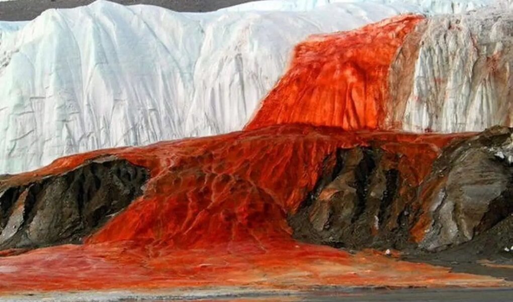 The Reason for Blood Falls to Flow Without Freezing in Antarctic Glaciers 1 The Reason for Blood Falls to Flow Without Freezing in