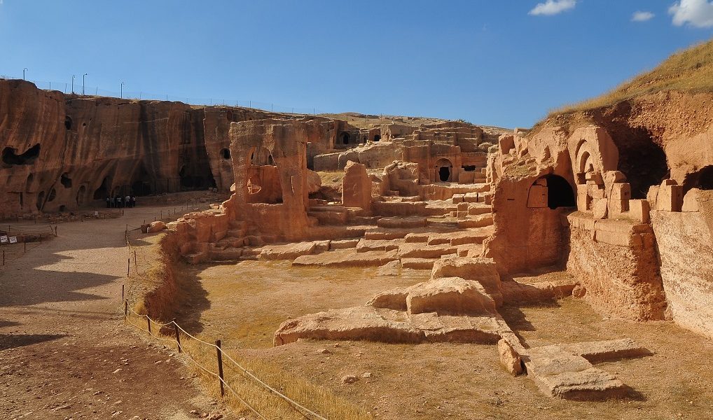 Interesting Story of Dara and Tombs, Ephesus of Mesopotamia 1 Interesting Story of Dara and Tombs Ephesus of Mesopotamia