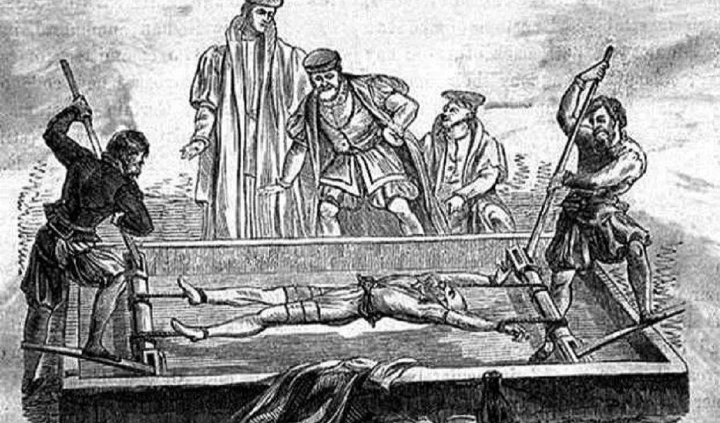 10 Most Incredible Torture Methods Used in History 1 10 Most Incredible Torture Methods Used in History