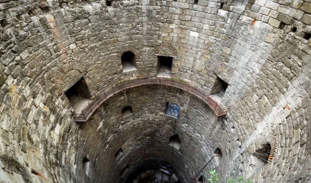 Yedikule Dungeons Where Screams Rising - Explorer 1 Yedikule Dungeons Where Screams Rising Explorer