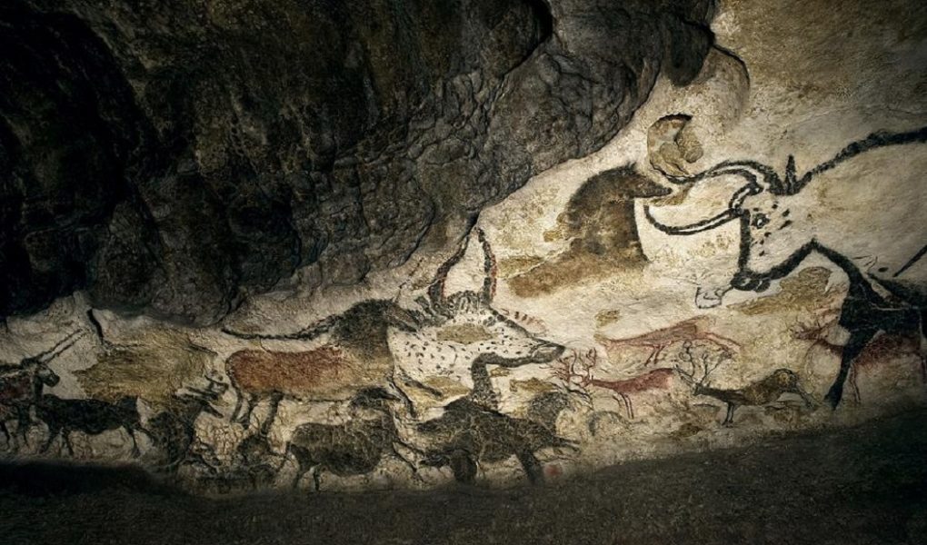 Lascaux Cave with the World's Oldest Murals 1 Lascaux1