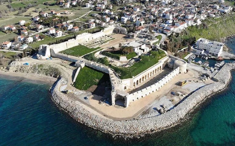 Seddulbahir Castle, the Guardian of the Dardanelles 109 Seddulbahir Kalesi
