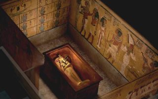 The Curse of Pharaoh Tutankhamun: Fact or Legend? 21 Tutankamon3