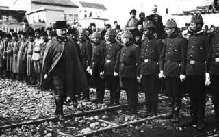 The Commander Who Defended Medina by Eating Grasshoppers: Desert Tiger Fahrettin Pasha 6 fahrettin pasa2 1024x576.webp
