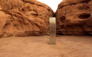 Metal Monoliths: The Secret of the Mysterious Structures That Surprise the World! 5 metal monolit 1024x682