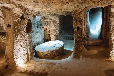 Derinkuyu Underground City: Why Did People Live in Underground Cities? 175 Derinkuyu Yeralti Sehri1