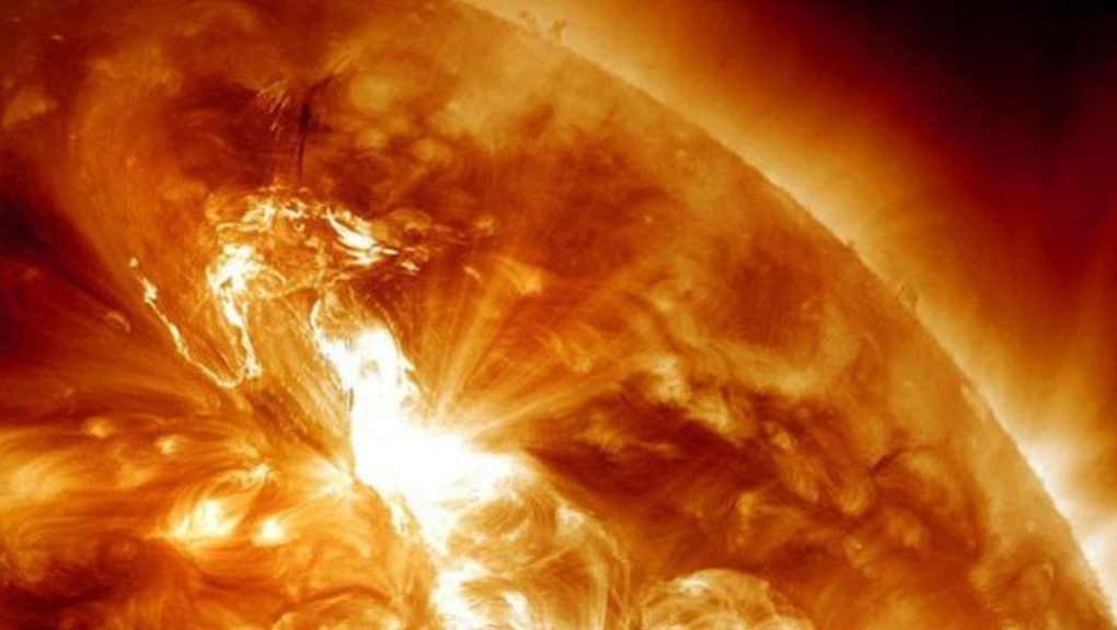 A Giant Black Hole Opened in the Sun and Spreads Radiation to the Earth! 1 Guneste Acilan Dev Kara Delik2 1024x576