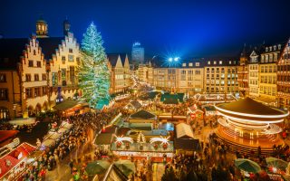 What's the Difference Between New Year's Eve and Christmas? How Did It Appear? Why is the Christmas tree decorated? 11 noel ve yilbasi3