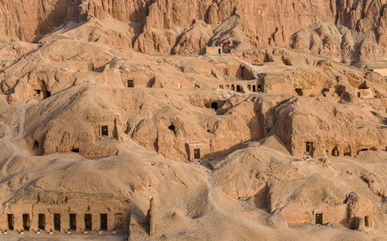 Valley of the Queens: Ancient Egypt's Famous Valley of the Dead 93 kraliceler vadisi2