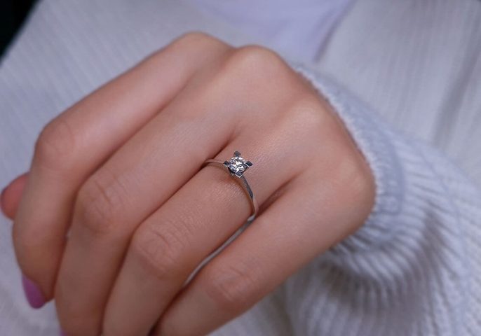 Latest Trends in Solitaire Diamond Rings – The Most Popular Models of the Year! 33 tektas