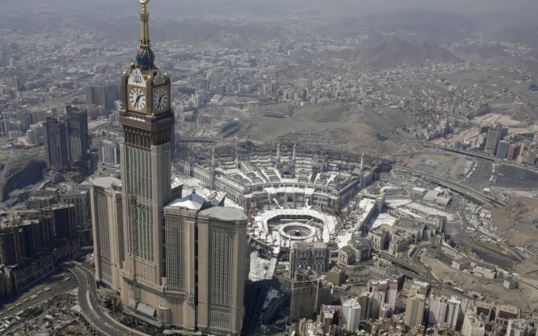 Zamzam Towers: Is the Shadow Falling on the Kaaba a Sign of Doomsday? 121 zemzem towers12