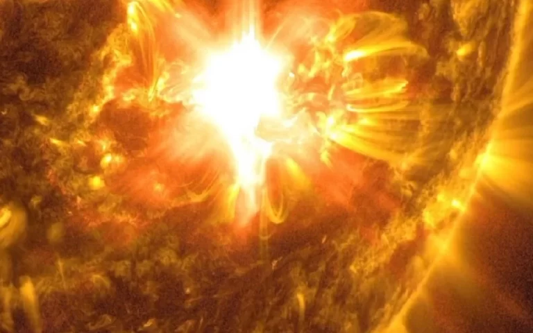 Violent Explosion on the Sun: Impending Danger to the Earth! Urgent Warning from NASA! 135 guneste patlama 1024x576.webp