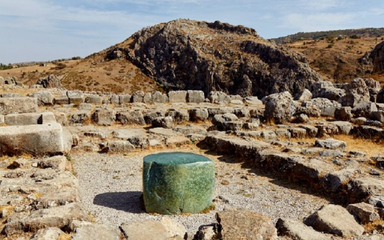 The Mysterious Green Stone in Hattusa: The Unsolved Secret of the Hittite Empire! 168 hattusa yesil tas 1024x683