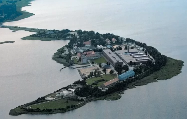 Riems Island: Forbidden Island Home to the World's Most Dangerous Viruses! 81 Riems Adasi6.webp