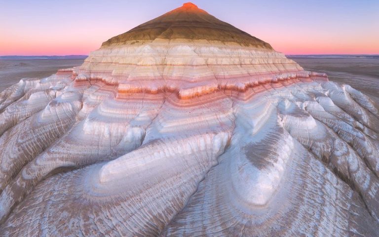 Mount Bokty: A Wonder of Nature Where Colors and Shapes Dance! 15 bokty mountain4 1024x819