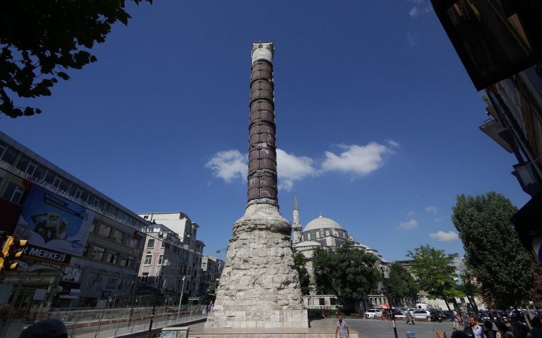 Historical Richness of Istanbul: Extraordinary Information About Historical Buildings! 3 Cemberlitas 1