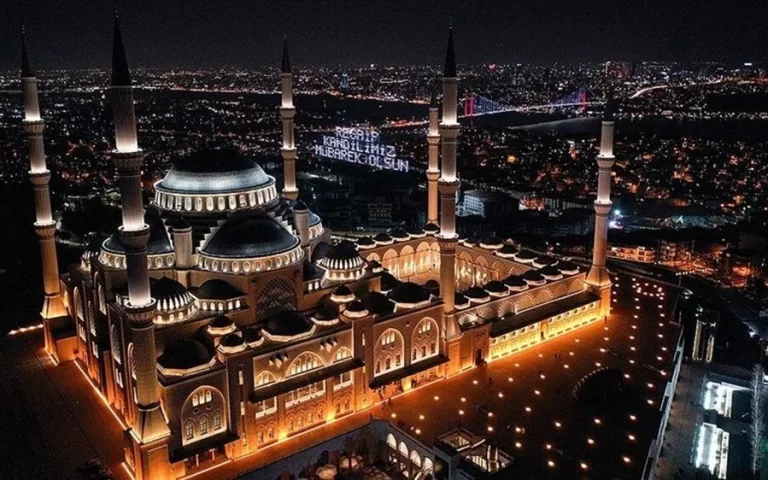 What is Regaip Kandili? How to Revive This Holy Night? Hadiths about Regaip Kandili 3 Regaip Kandili1.webp