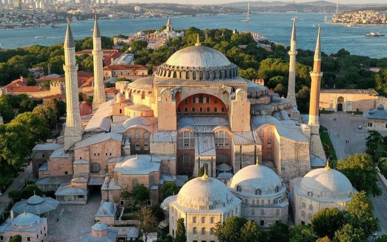 The Mysterious Underground World of Hagia Sophia: 1500-Year-Old Tunnels and Historical Treasures Revealed! 163 ayasofya
