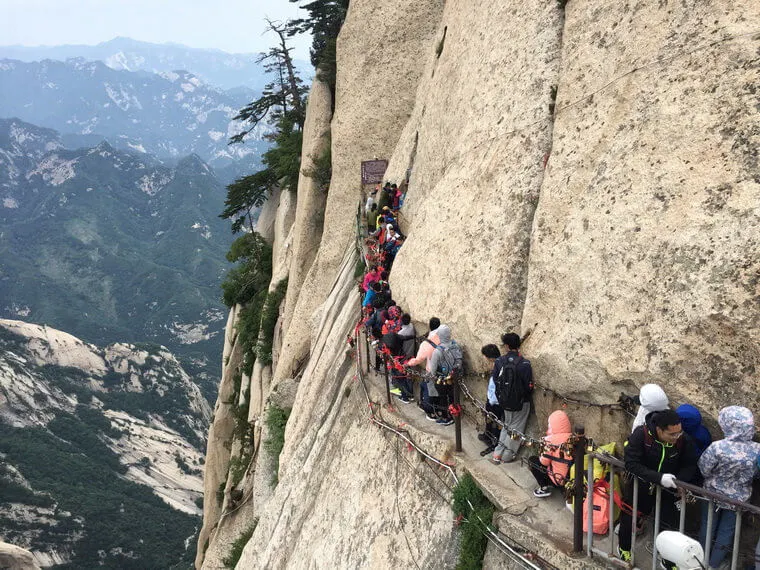 The World's Most Dangerous Trail on Mount Hua 8 hua12