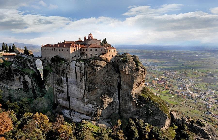 Monasteries Built for the Sky in the Meteora Valley 16 Agios Stefanos1 1