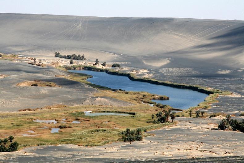 Unusual Formation in the Middle of the Desert, Mosquito Crater 6 waw an namus4