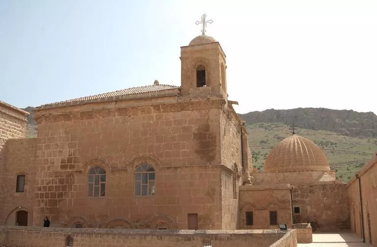 The Mecca of the Assyrians, Centuries-old Building; Deyrulzafaran Monastery 8 kubbeli1