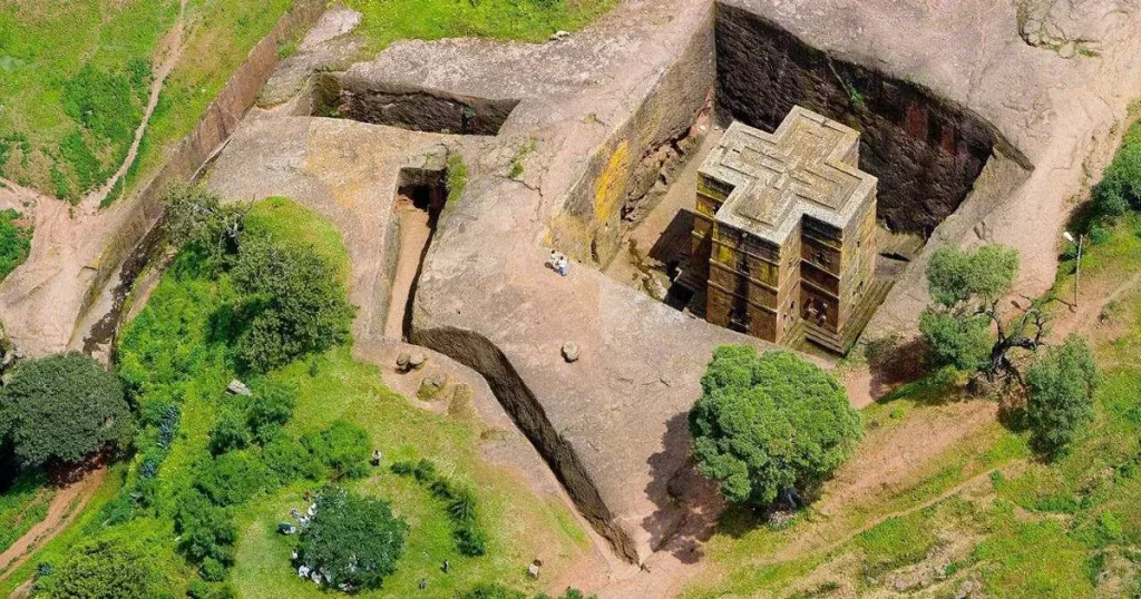 Ethiopia's Jerusalem Lalibela Rock Carved Churches 12 Lalibela4