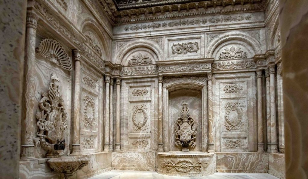 History and Features of Dolmabahçe Palace 12 dolmabahce9