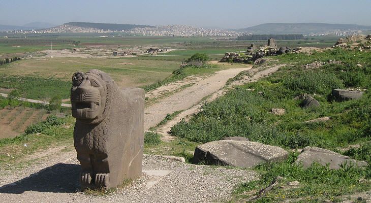 Mysterious Giant Footprints of Ain Dara Temple 2 aindara8