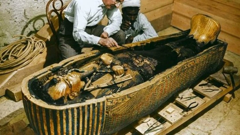 Child King Tutankhamun's Dagger from Space 4 Tutankamonun Hanceri1