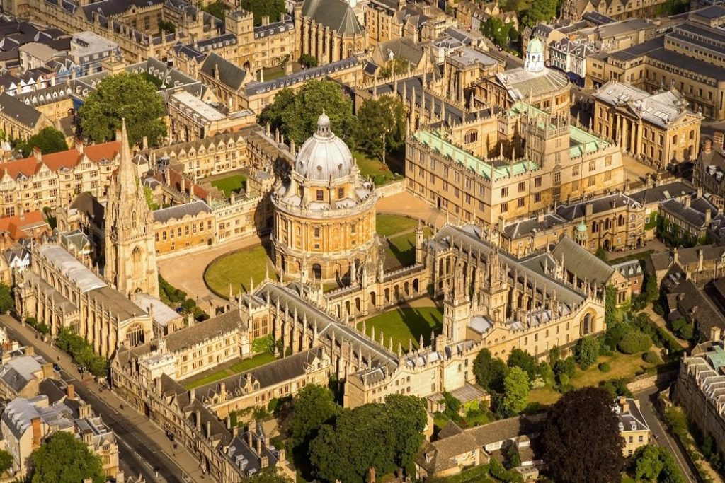 Oxford Üniversitesi