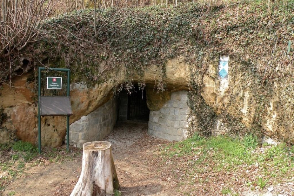 Erdstall Tünelleri