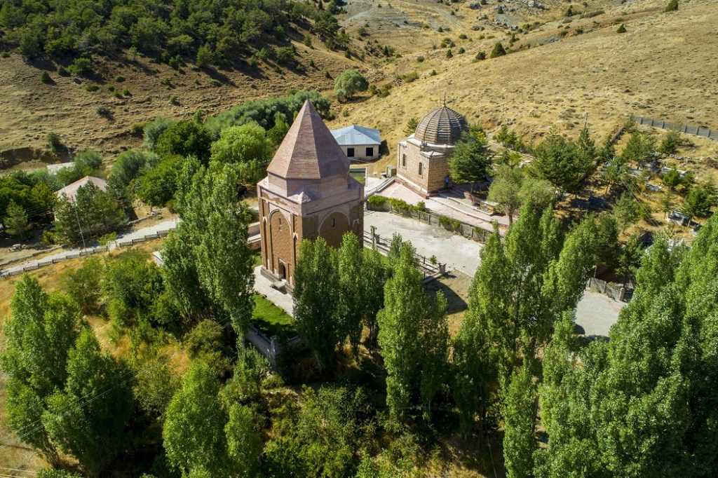 Melikgazi Mumyası Halk Tarafından Şifa İçin Parça Parça Yenmiş