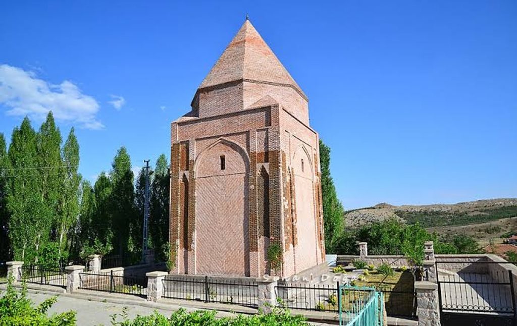 Melikgazi Mumyası Halk Tarafından Şifa İçin Parça Parça Yenmiş