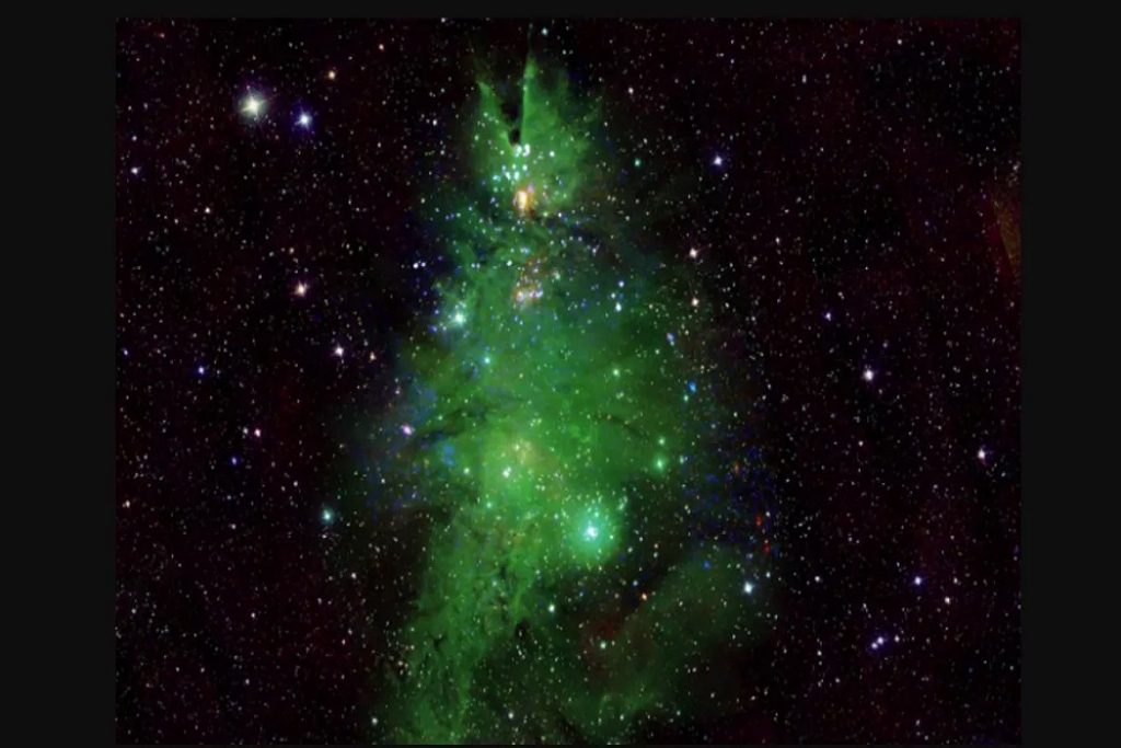 NASA, Uzayda Keşfedilen 'Yılbaşı Ağacının' Muhteşem Görselini Paylaştı