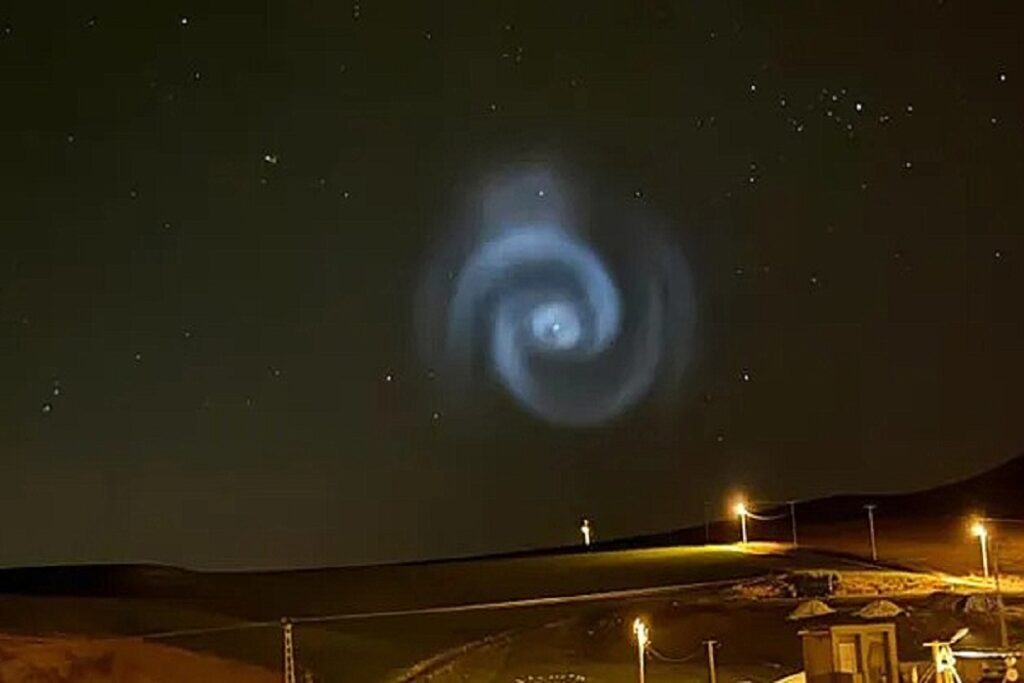 Gökyüzündeki Mavi Spiral